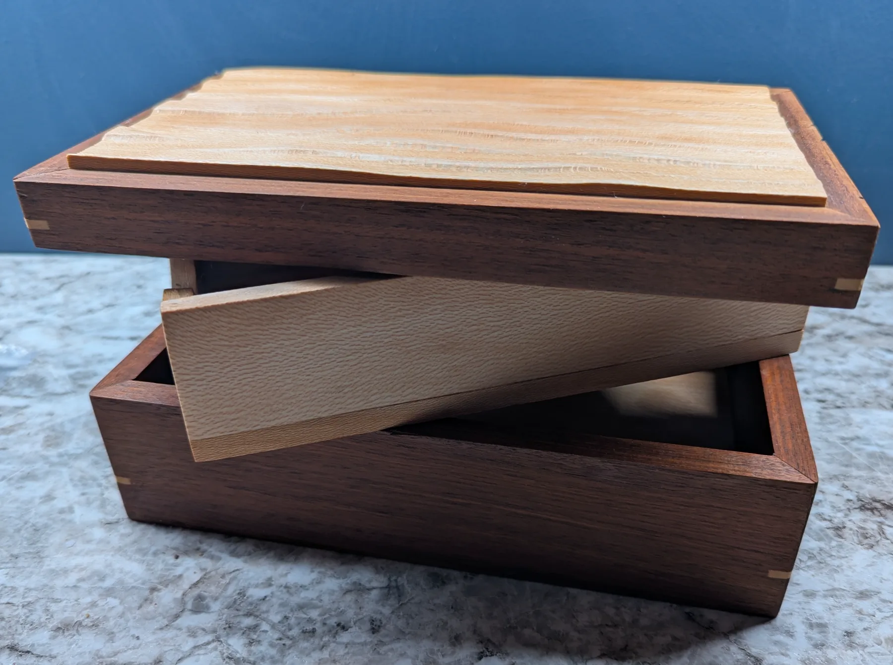 I'pe and QS Sycamore Tea Box